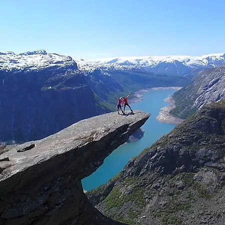 Trolltunga Szálloda *